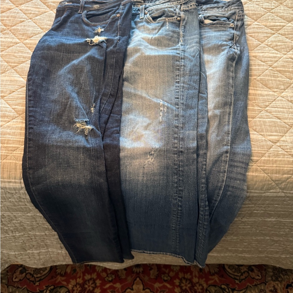 Women’s Jeans Bundle (Set of 3) – Abercrombie Size 26/2 & Express Size 2 Short
